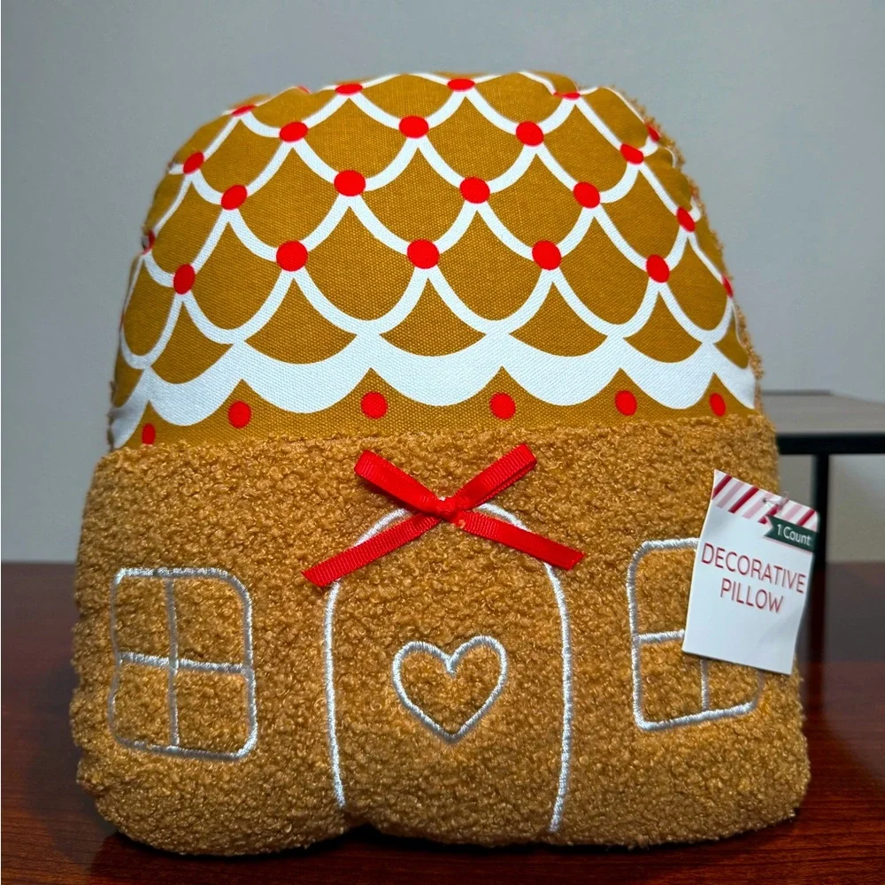 Target Bullseye Gingerbread House Decorative Pillow NEW